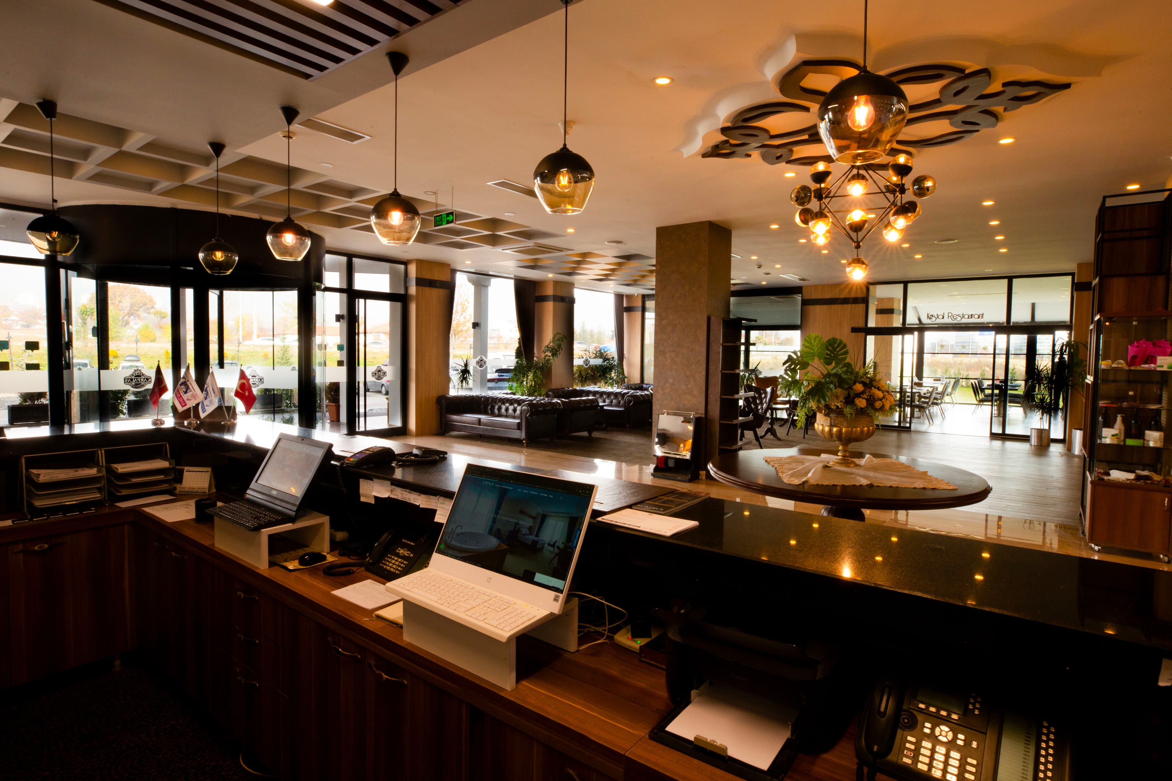 Karpalas City Hotel & Spa-8