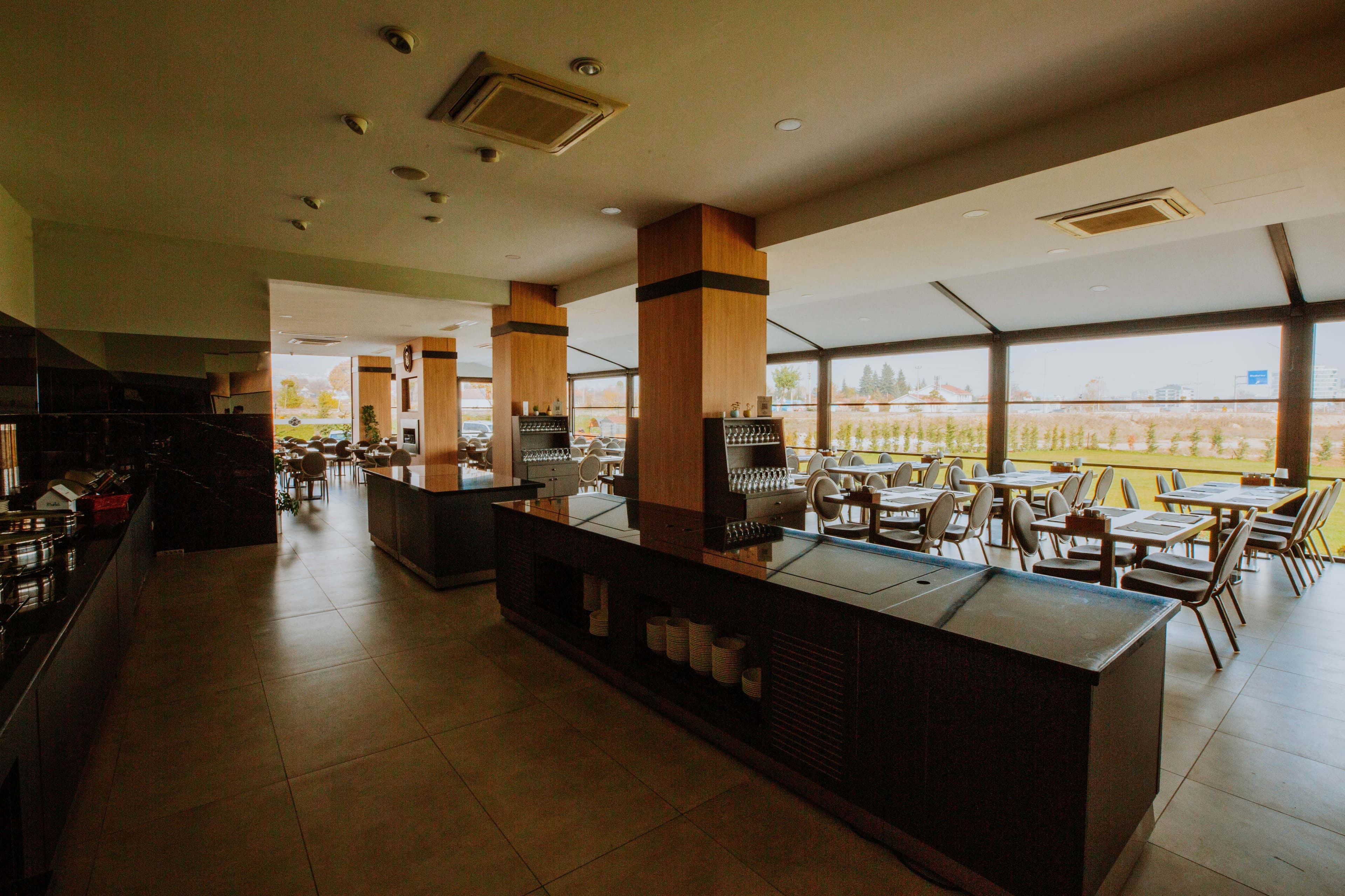 Karpalas City Hotel & Spa-7