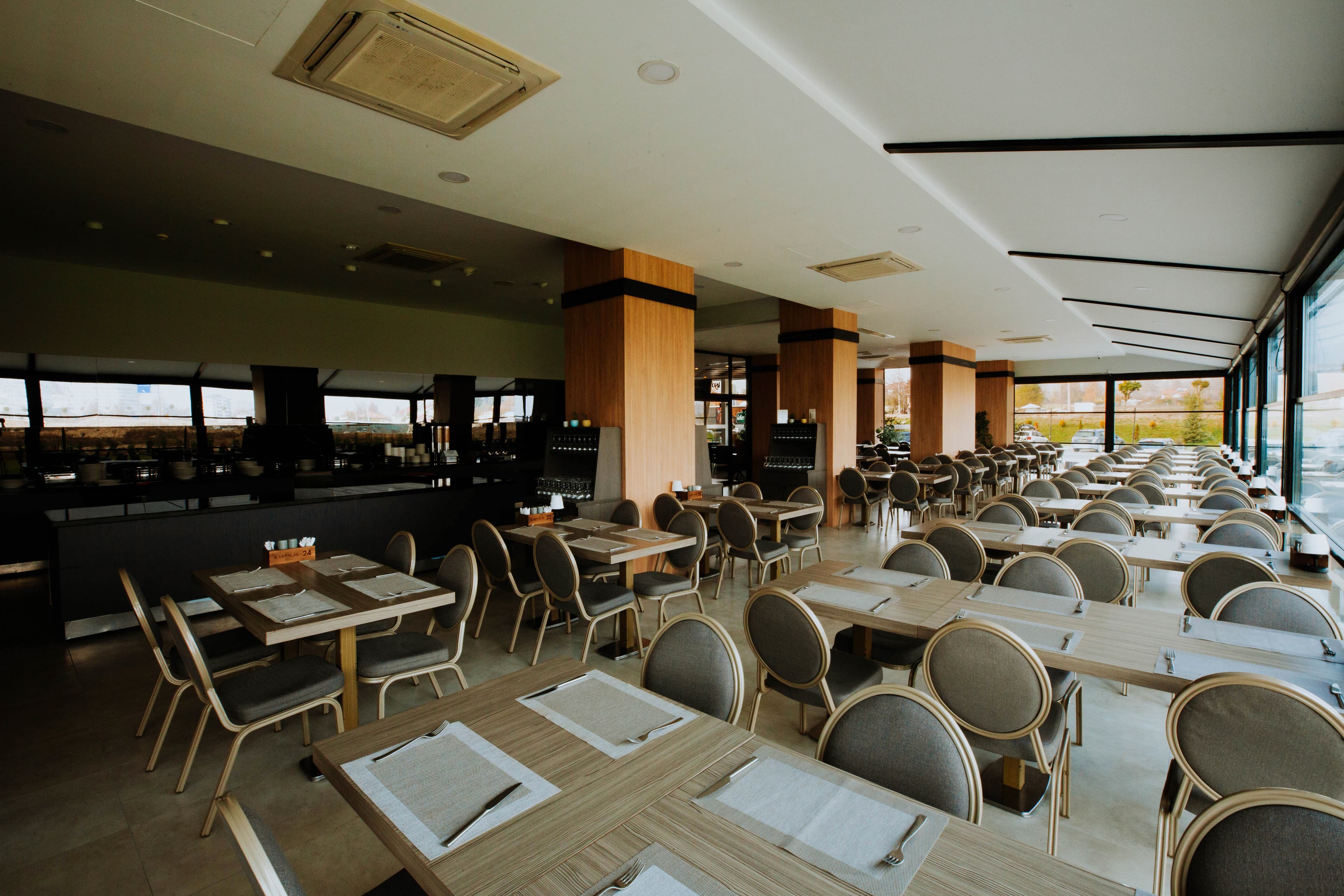 Karpalas City Hotel & Spa-9