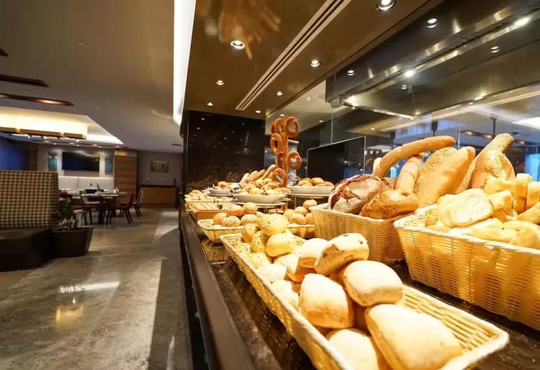 Golden Tulip İstanbul Bayrampaşa-10