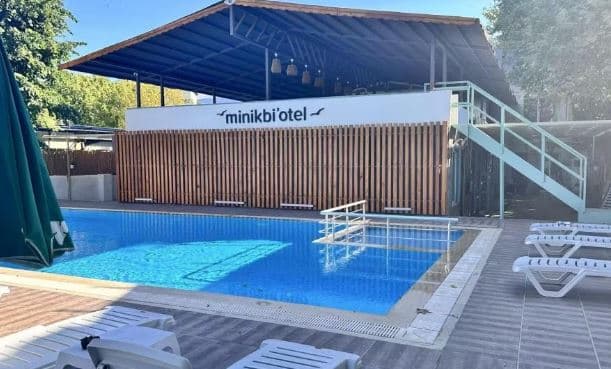 Minik bi Otel-0