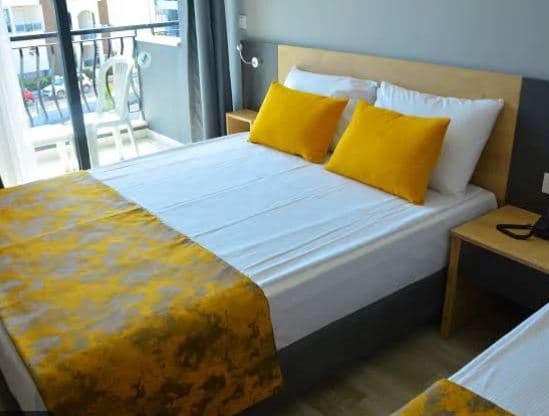 Clover Magic Park Side Hotel-11