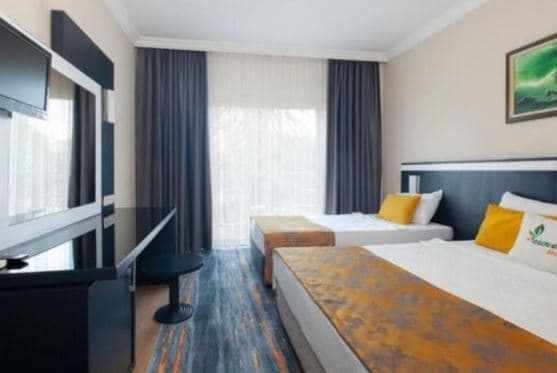 Clover Magic Park Side Hotel-8