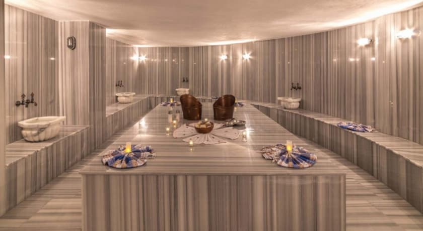 Motto Premium Hotel-24