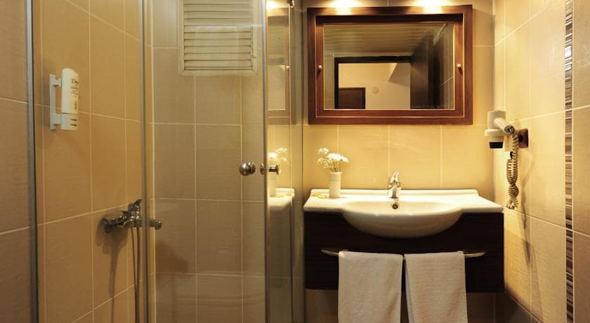 Üstün Otel Alsancak-22