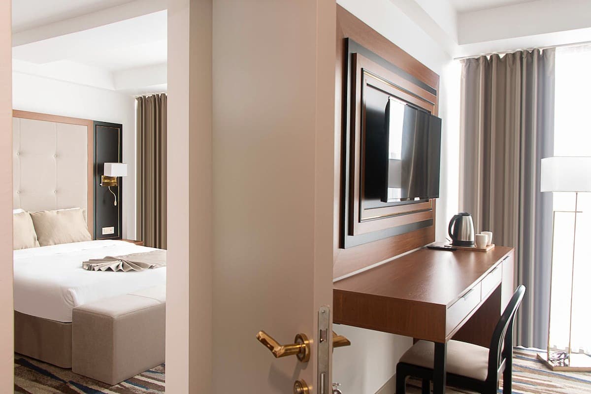 Shelter Inn Hotel & Spa-16