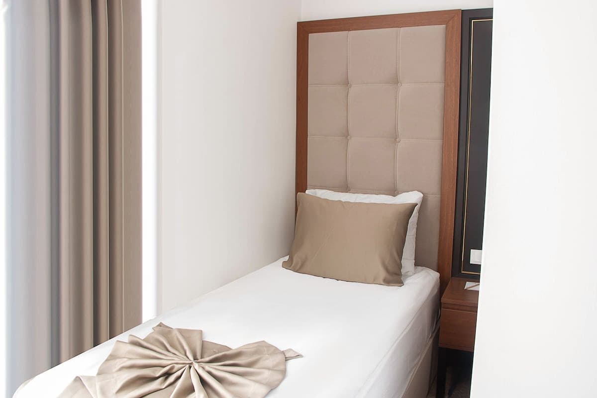 Shelter Inn Hotel & Spa-11