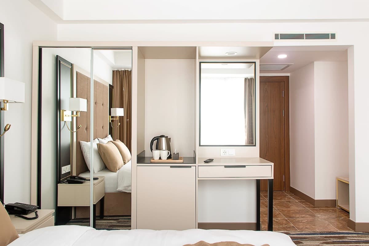 Shelter Inn Hotel & Spa-19