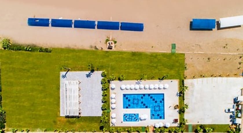 Crystal Boutique Beach Comfort Collection-17