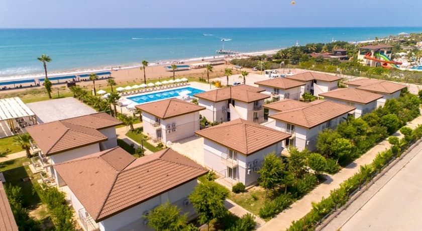 Crystal Boutique Beach Comfort Collection-33