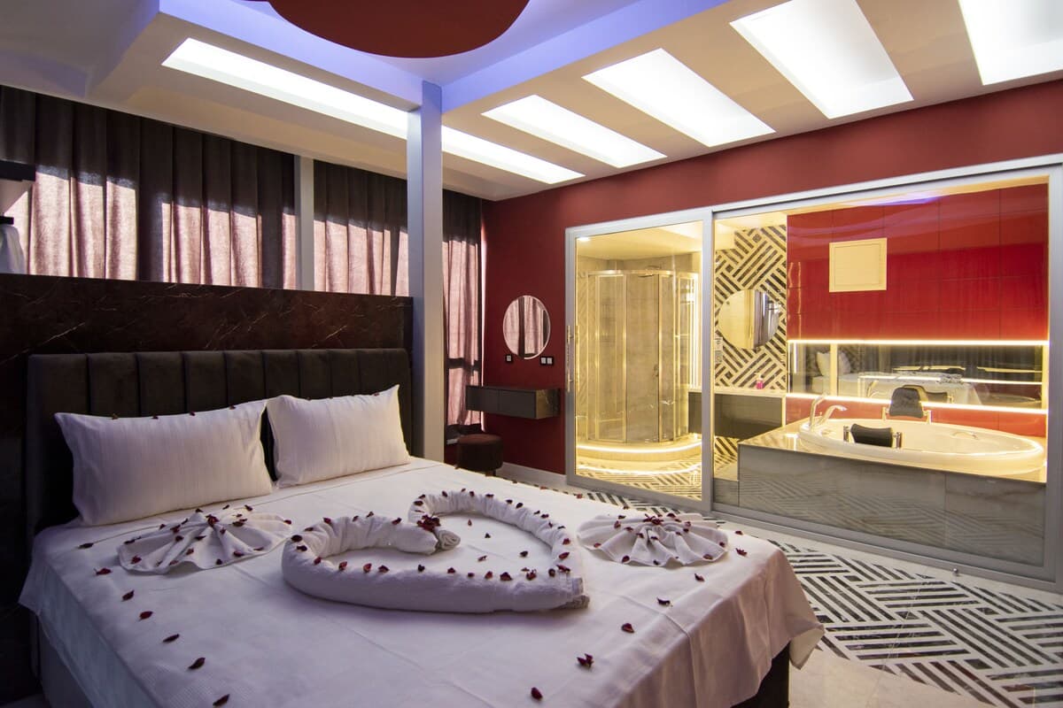 Fortunella Suites & Villas-1