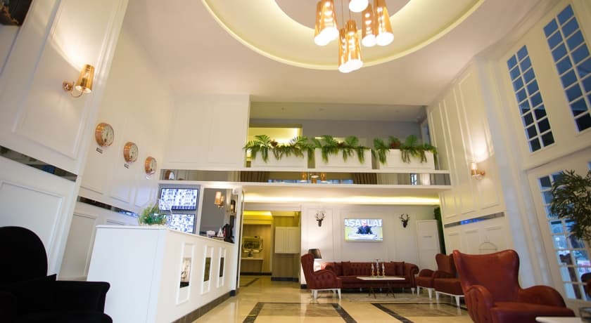 A Royal Suit Hotel-10