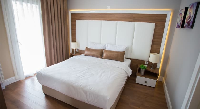 A Royal Suit Hotel-42