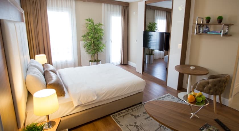 A Royal Suit Hotel-15