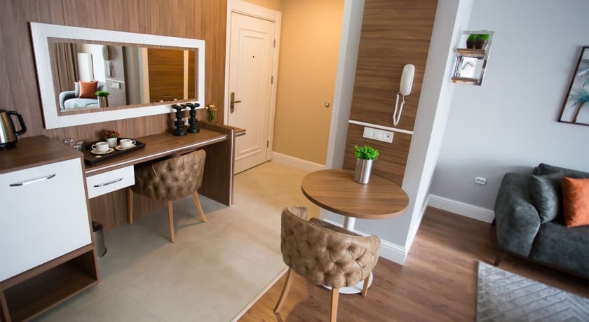 A Royal Suit Hotel-21