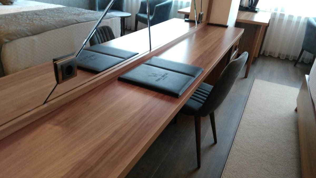 Vista Royal Hotel-15