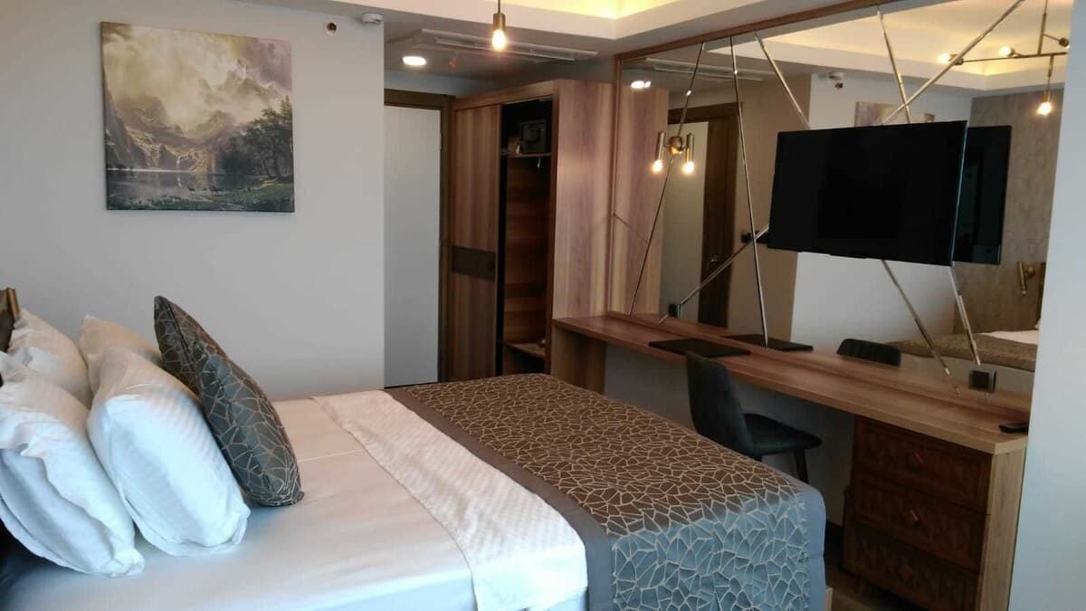 Vista Royal Hotel-19