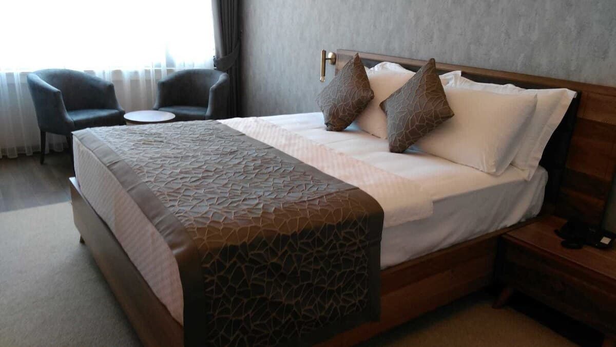 Vista Royal Hotel-18