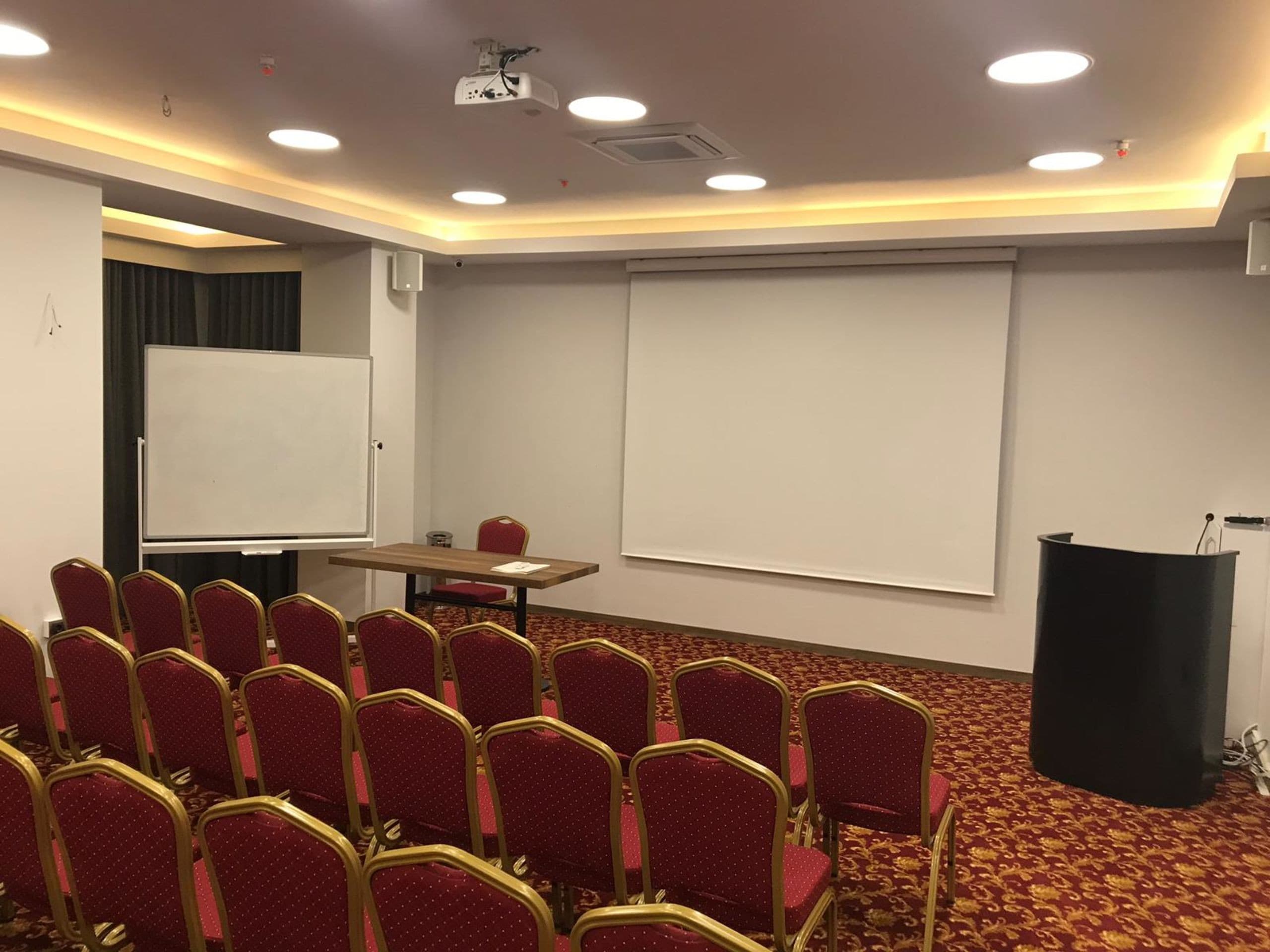 Vista Royal Hotel-34