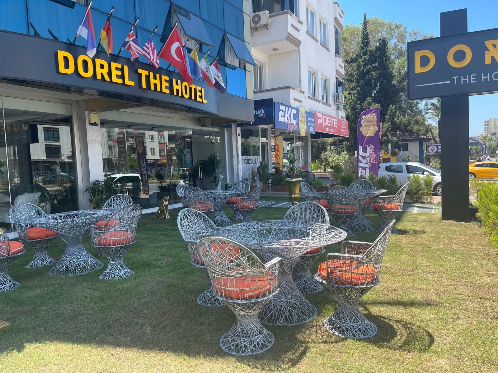 Dorel The Hotel-0