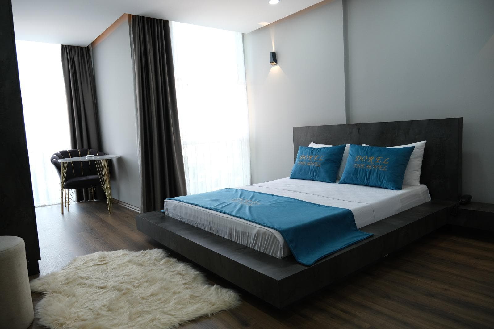 Dorel The Hotel-1
