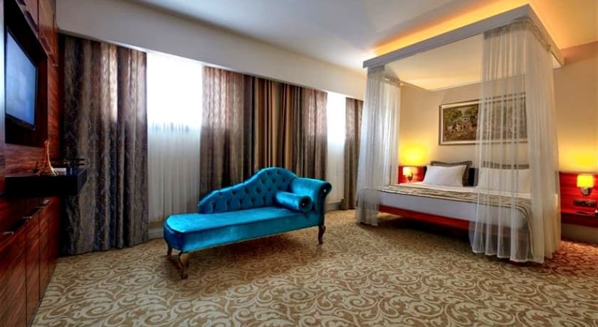Madame Tadia Hotel-20