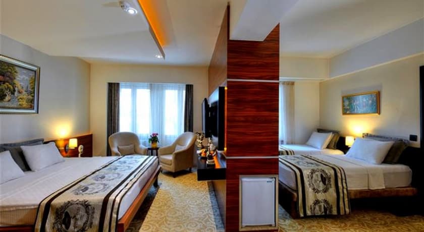 Madame Tadia Hotel-28