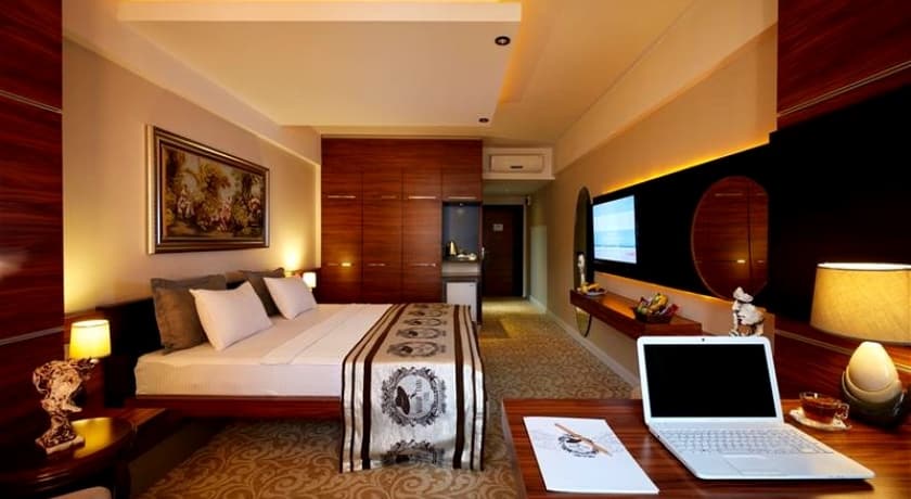Madame Tadia Hotel-14