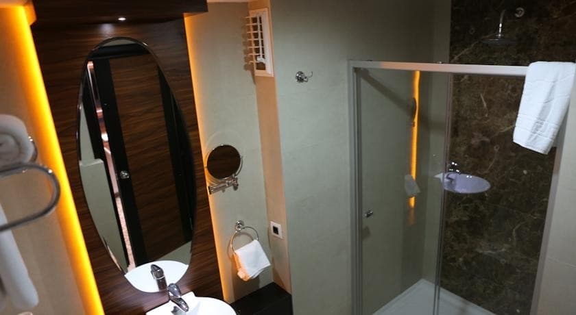Madame Tadia Hotel-23