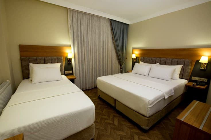 Grand White Hotel Batman-30