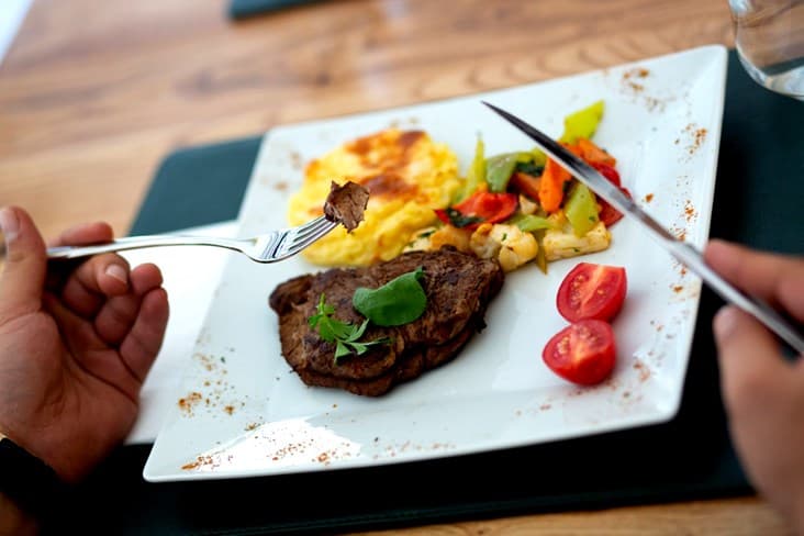 Grand White Hotel Batman-12