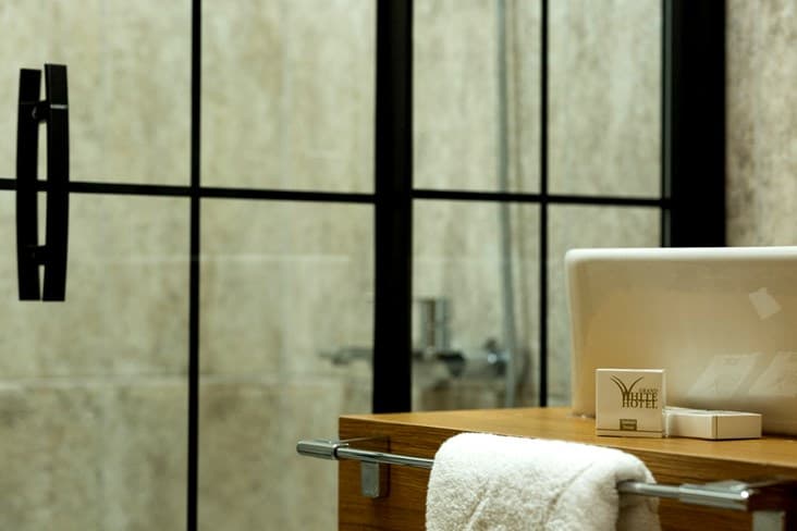 Grand White Hotel Batman-26