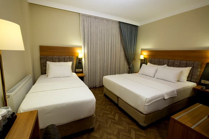 Grand White Hotel Batman-14