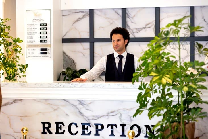 Grand White Hotel Batman-25