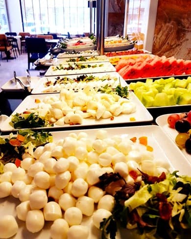 Grand White Hotel Batman-31