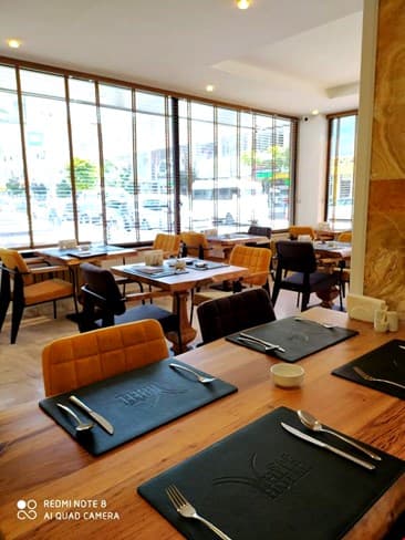 Grand White Hotel Batman-17