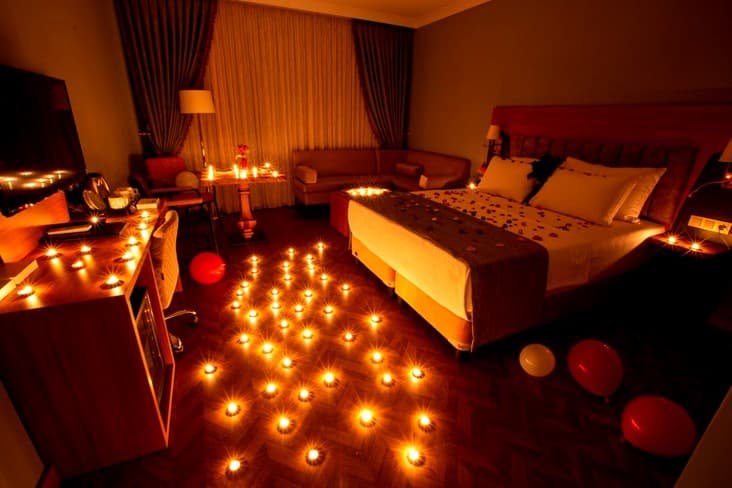 Grand White Hotel Batman-35