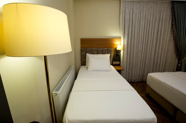 Grand White Hotel Batman-21