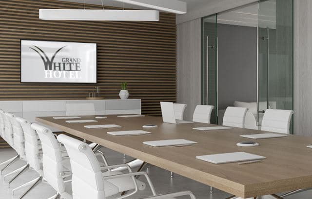 Grand White Hotel Batman-2