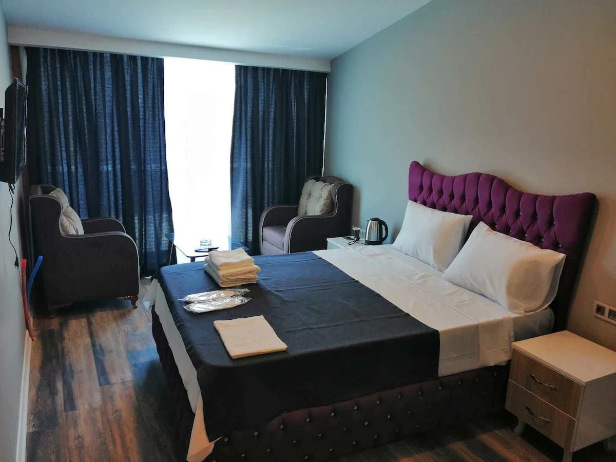 Plus Park Suite & Hotel-11