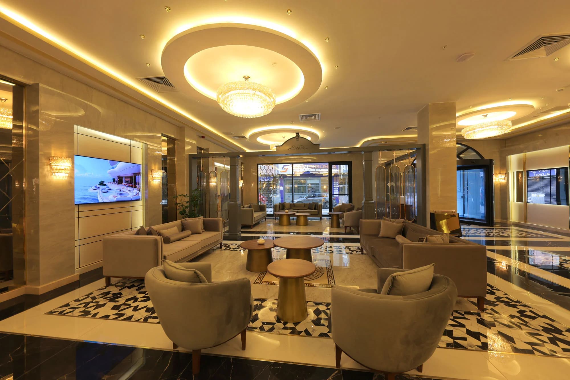 Roccia DownTown Otel-9
