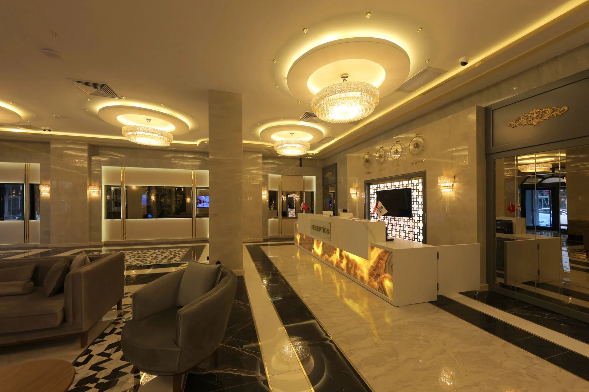 Roccia DownTown Otel-10