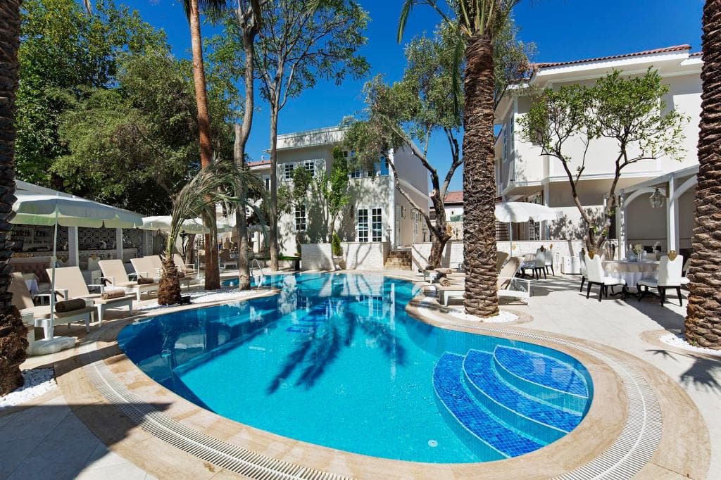 Elegance East Hotel-5