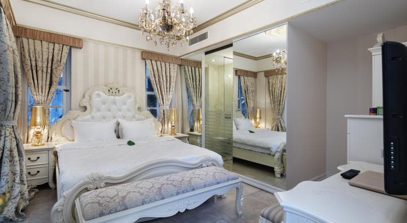 Elegance East Hotel-1