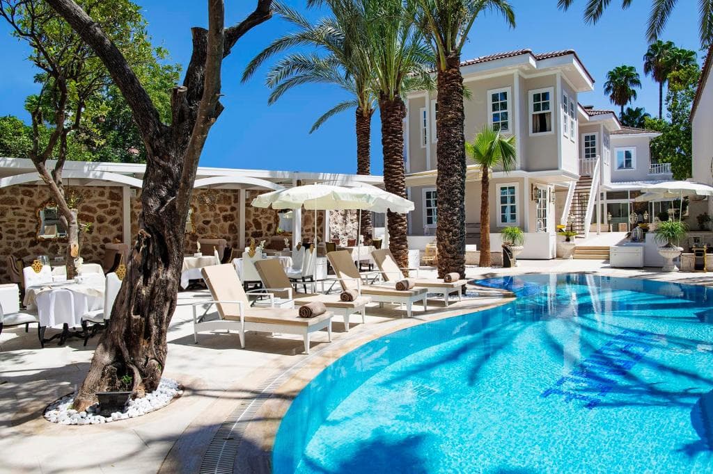 Elegance East Hotel-2