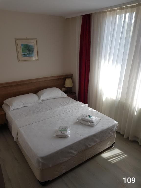 Sinopsis Resort Otel-1