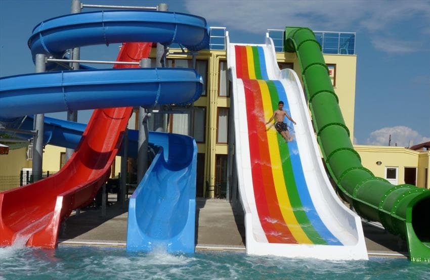 Sinopsis Resort Otel-2