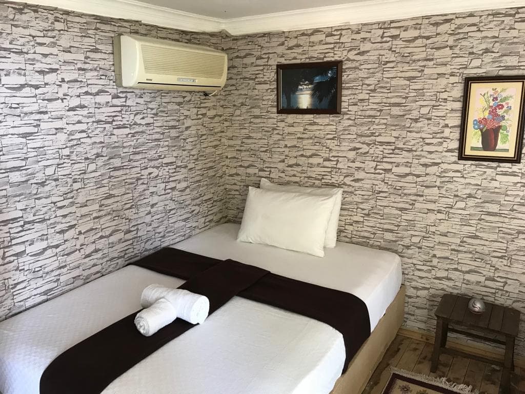 Ayanya Beach Hotel & Bungalows-1