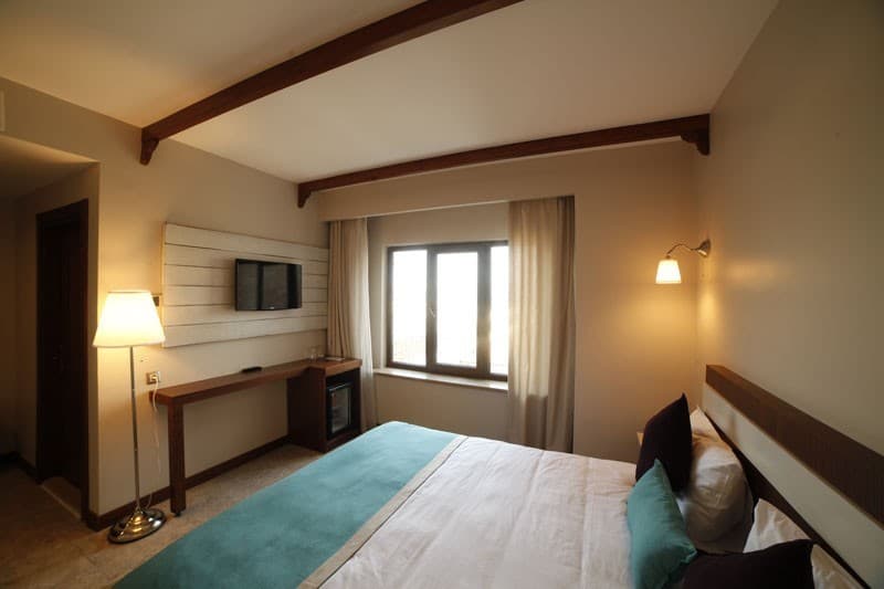 Hotel Milestone 1915-33