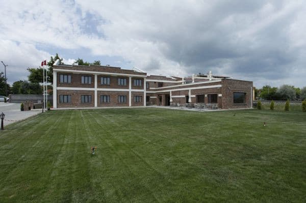 Hotel Milestone 1915-8